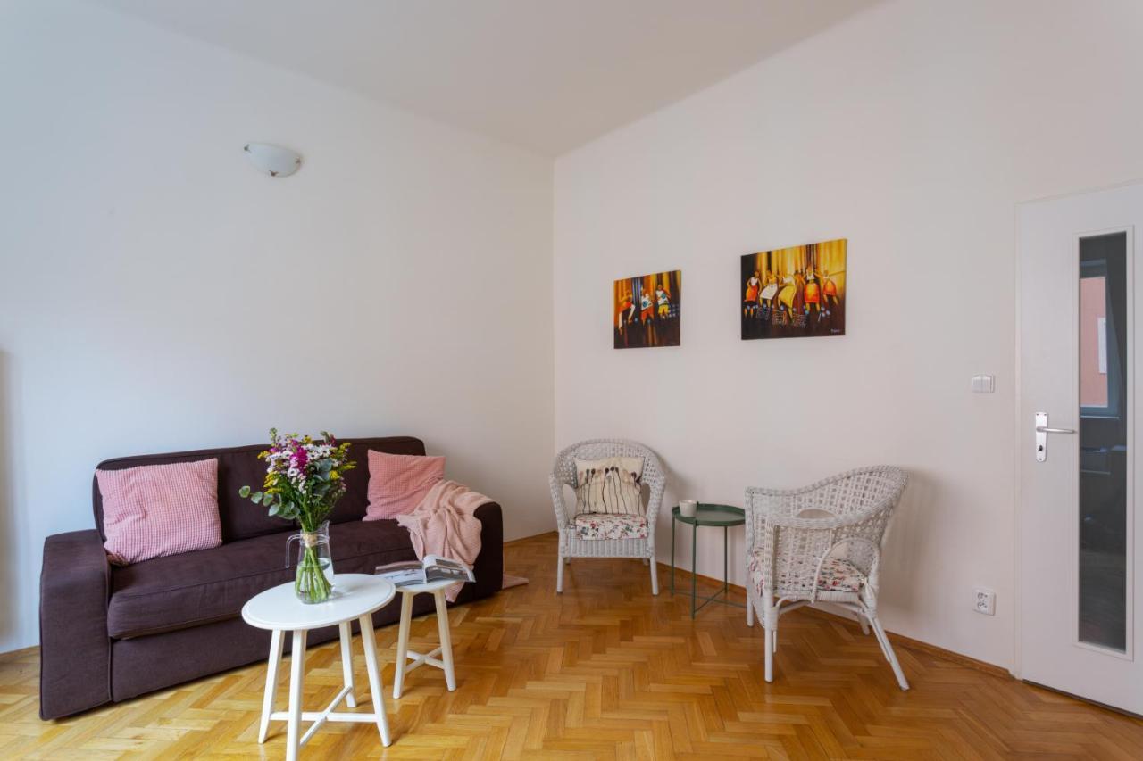 Apartamento Homey Flat In Vinohrady By Days Praga